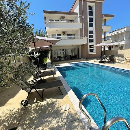 Apartments Harris Ulcinj Exterior photo