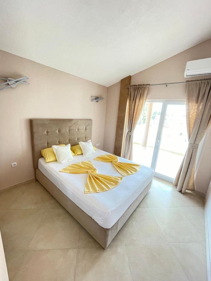 Apartments Harris Ulcinj Exterior photo