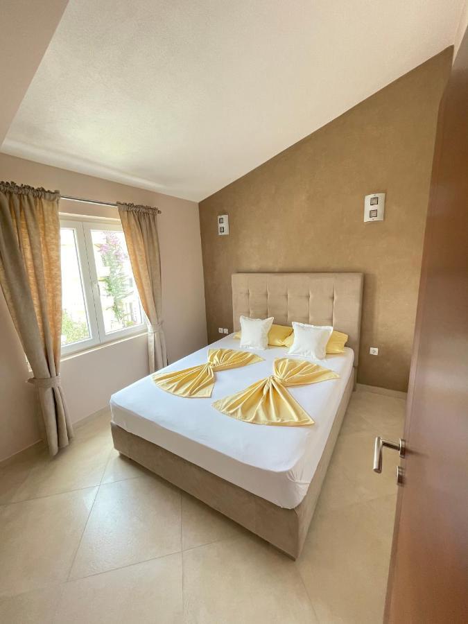 Apartments Harris Ulcinj Exterior photo