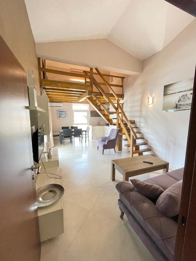Apartments Harris Ulcinj Exterior photo