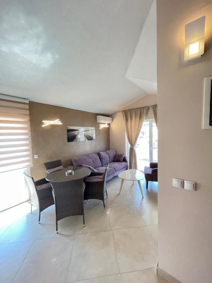Apartments Harris Ulcinj Exterior photo